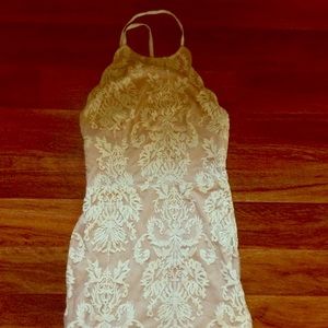 Cream and White Xenia Boutique Dress!